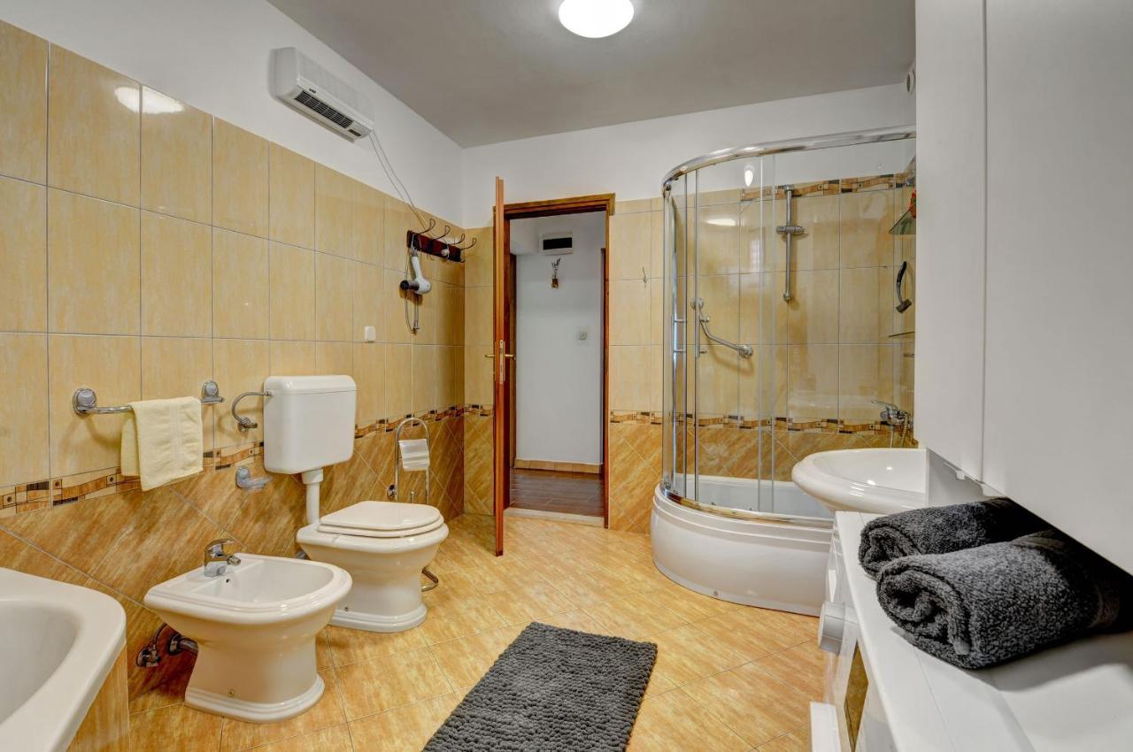 Apartments Babic Фажана Экстерьер фото
